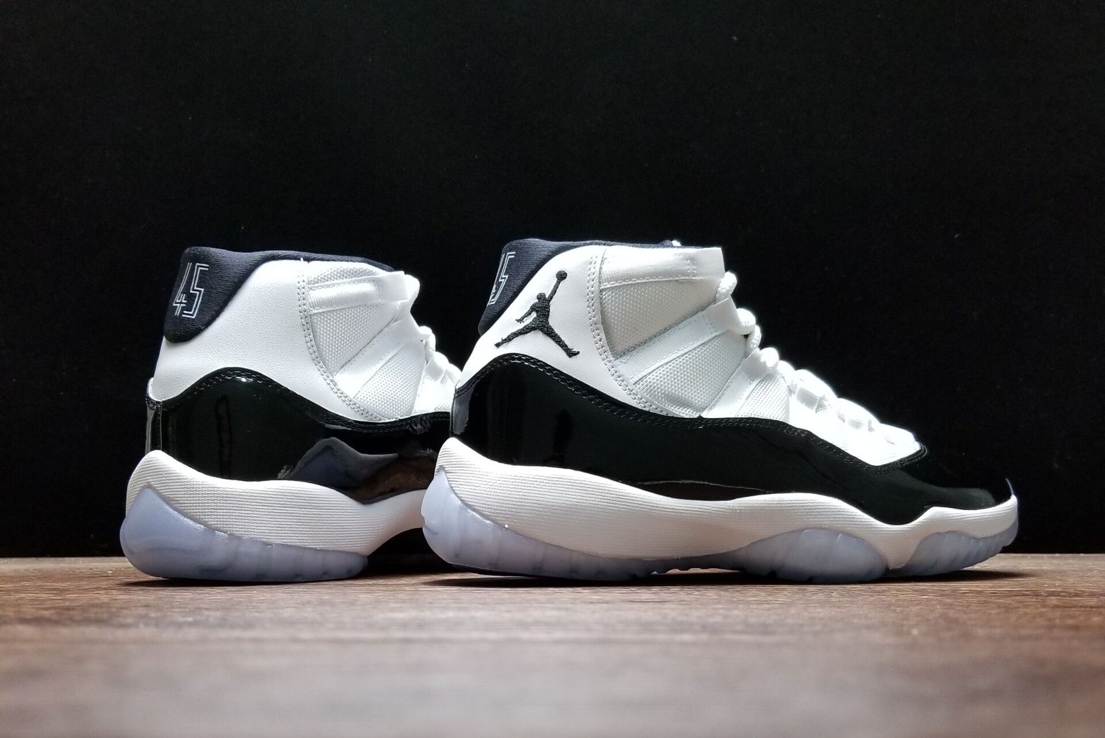 Air Jordan 11 ÔÇ£ConcordÔÇØ - Image 4